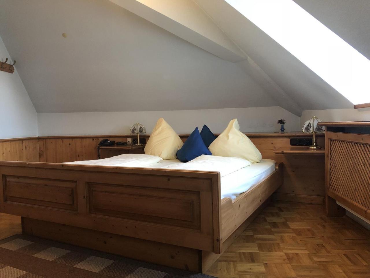 Landgasthof Schmidbaur Donauwörth Buitenkant foto
